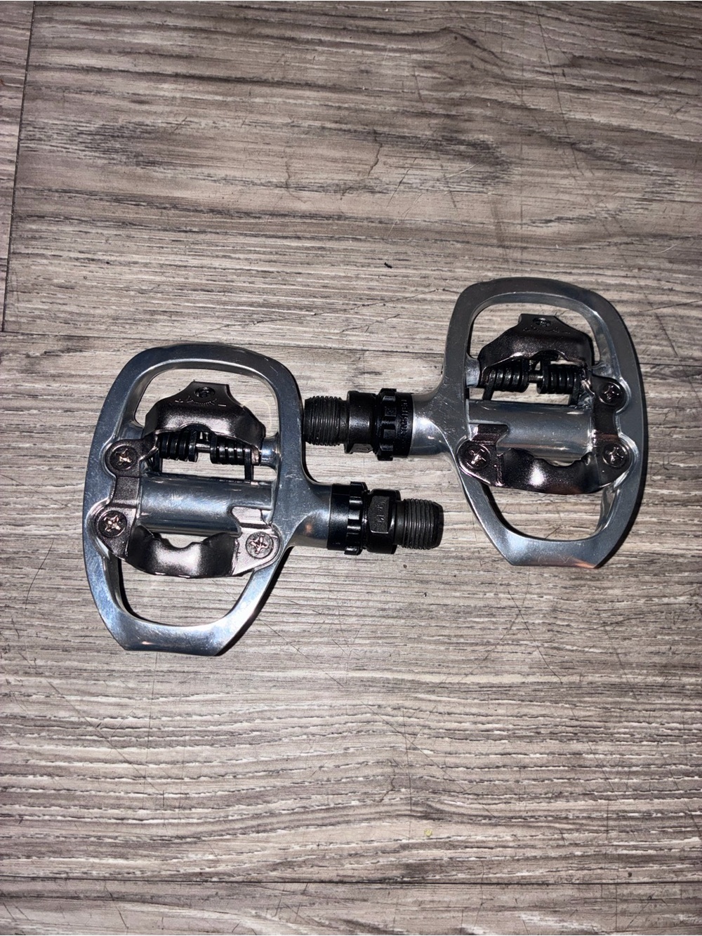 Shimano PD-A520 Dual-Sided Clipless Pedals in Silver and Blacks